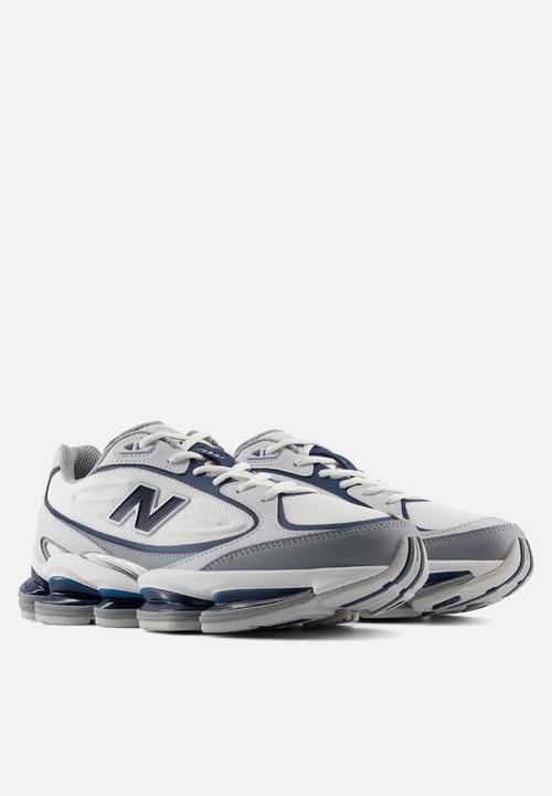 New Balance  - 2000O - grey