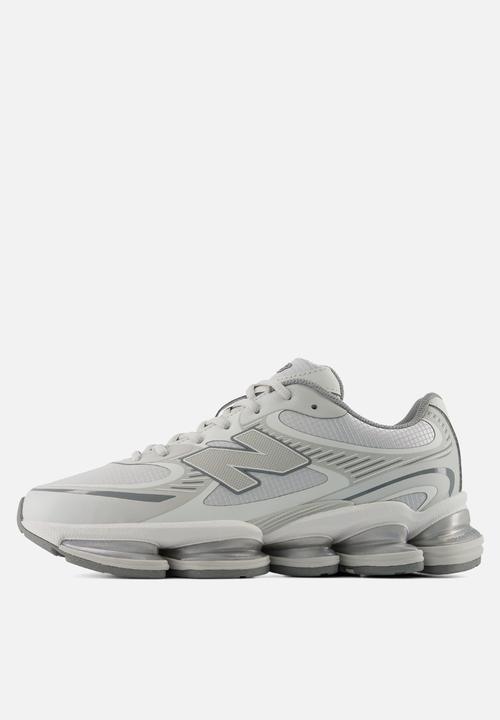 New Balance  - 2000 - grey