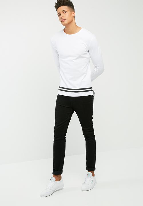 basicthread - Long graphic tail crew neck tee