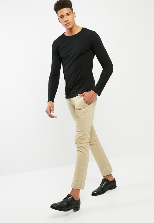 basicthread - Basic tail crew neck tee