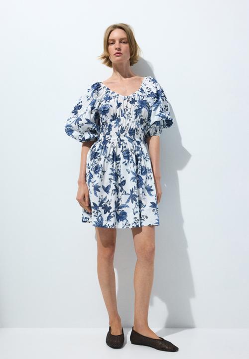 H&M - Flared-skirt cotton dress - white/floral