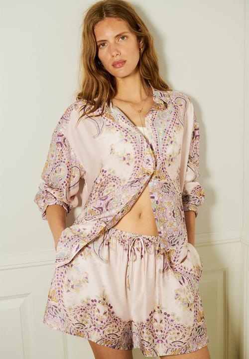 H&M - Loose-fit shorts - light pink/paisley pattern