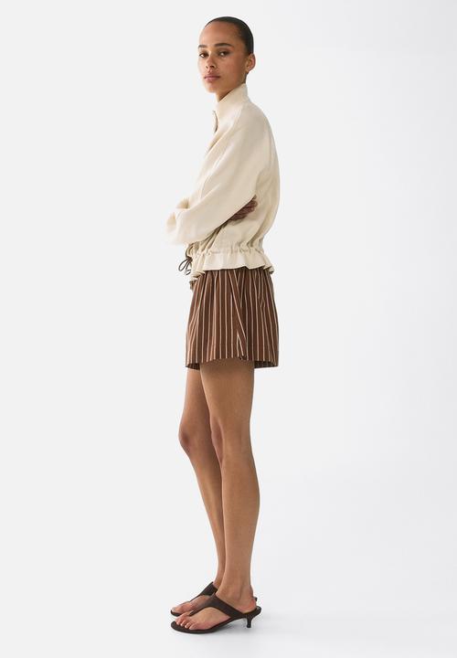 H&M - Tailored cotton shorts - brown/striped
