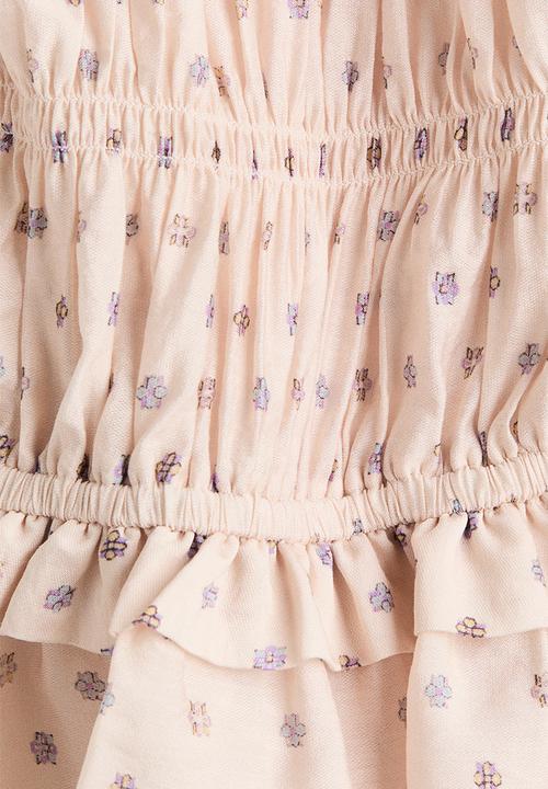 H&M - Sleeveless smocked blouse - light beige/floral