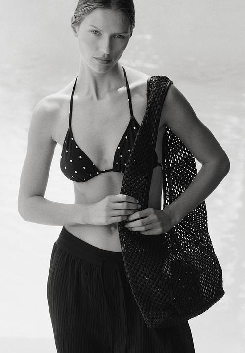 H&M - Padded triangle bikini top - black/polka dot