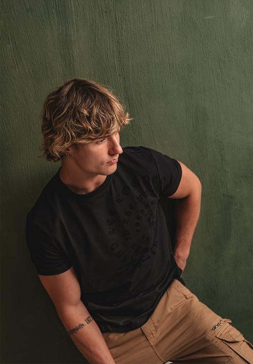 Lee Cooper - Samkelo Regular Fit T-Shirt - Black