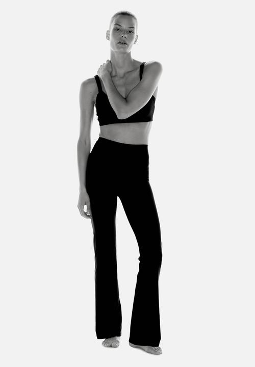 H&M - Flared yoga leggings with softmove™ - black