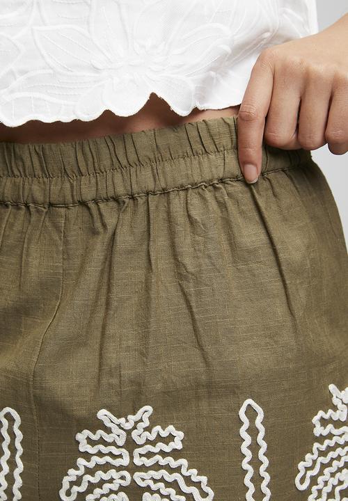 MANDI - Pull On Elasticated Short With Embroidery Detail - Khaki