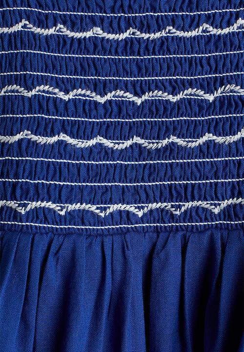 H&M - Smocked cotton dress - bright blue