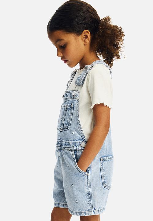 H&M - Embroidered denim dungaree shorts - light denim blue/hearts