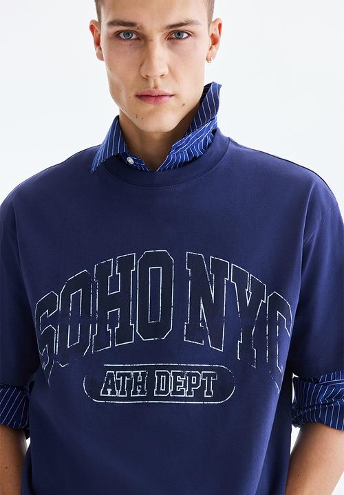 H&M - Loose fit printed t-shirt - dark blue/soho nyc