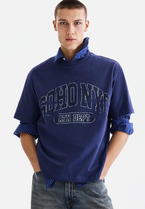 H&M - Loose fit printed t-shirt - dark blue/soho nyc