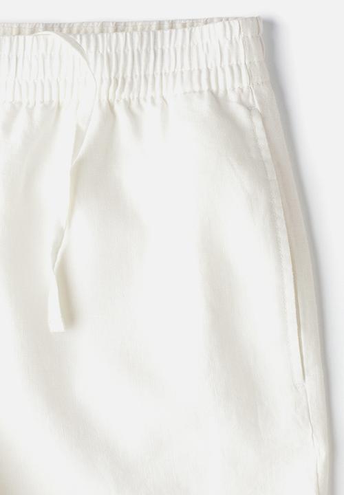 H&M - Relaxed fit linen shorts - white