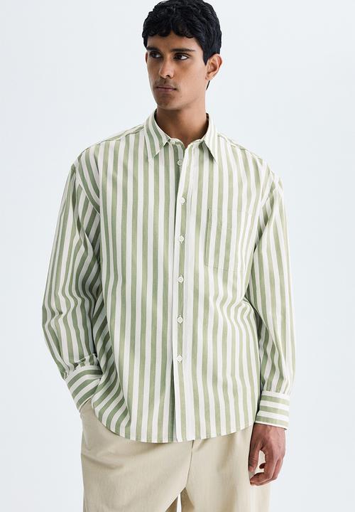 H&M - Relaxed fit poplin shirt - dusty green/striped