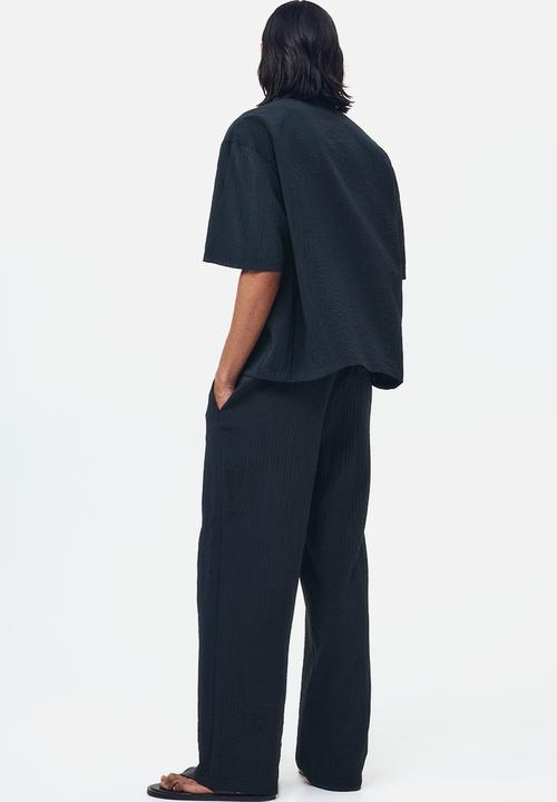 H&M - Relaxed fit textured trousers - black