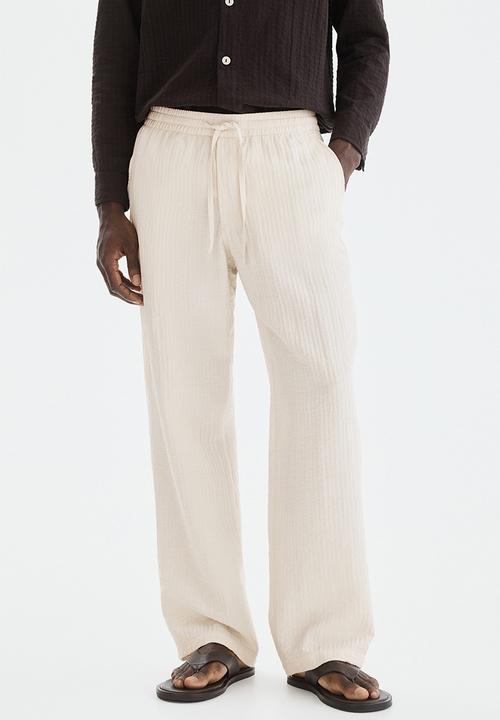 H&M - Relaxed fit textured trousers - white