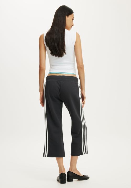 Cotton On - Capri Fleece Sweatpant - Shadowstone/White Stripe