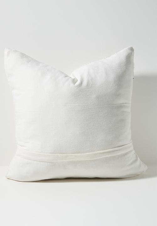 Sixth Floor - Brielle Embroidered Scatter - Natural