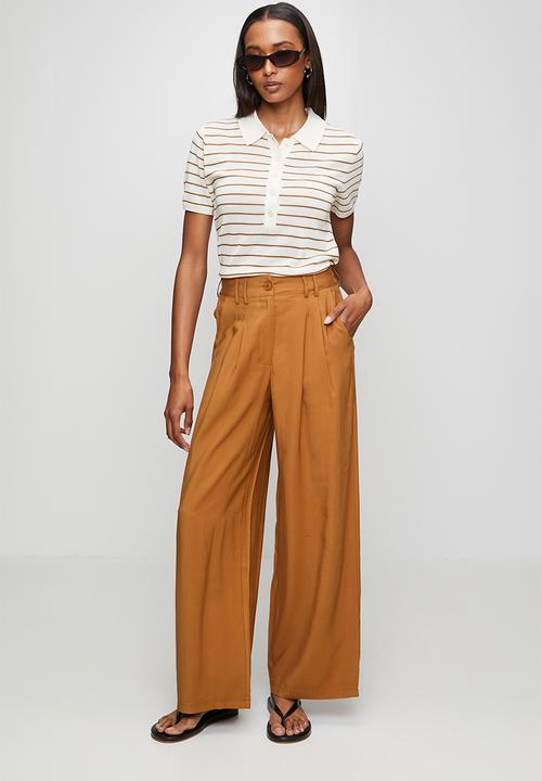 Izabel London - High Waist Straight Leg Trouser - Brown