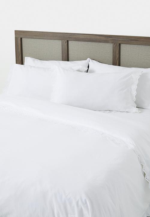 Sixth Floor - Reverie Cotton Broderie Anglaise Duvet Set