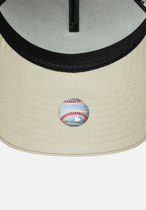 New Era - Metallic Outline Eframe Neyyan  Stnmtg - Stone