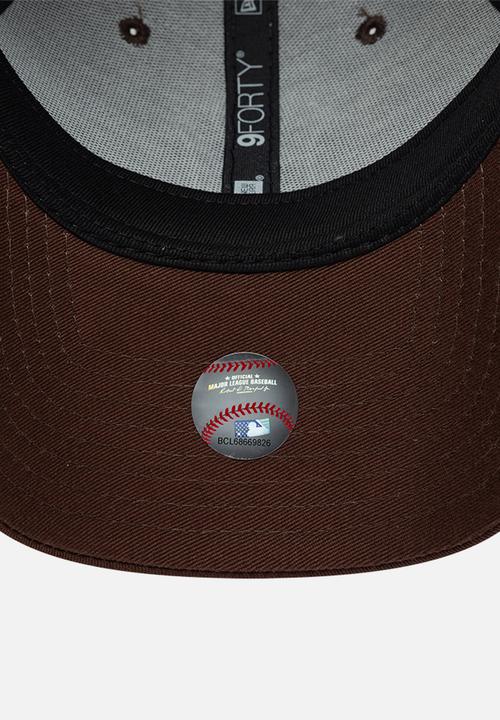 New Era - League Essential 9Forty Neyyan  Chschs - Brown