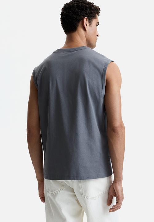 H&M - Coolmax regular fit vest top - grey