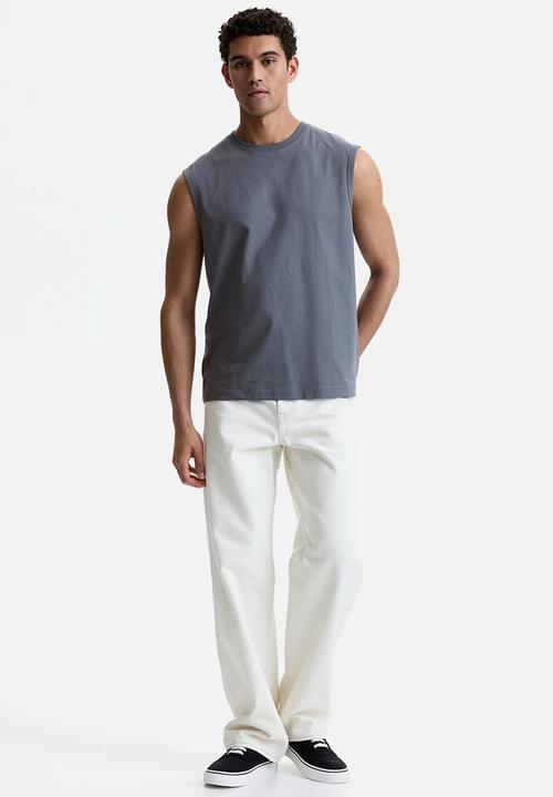 H&M - Coolmax regular fit vest top - grey