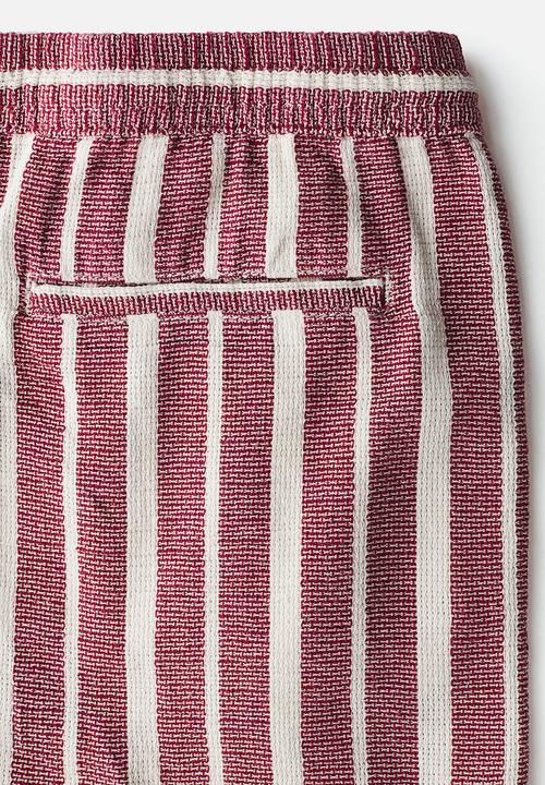 H&M - Regular fit shorts - red/striped