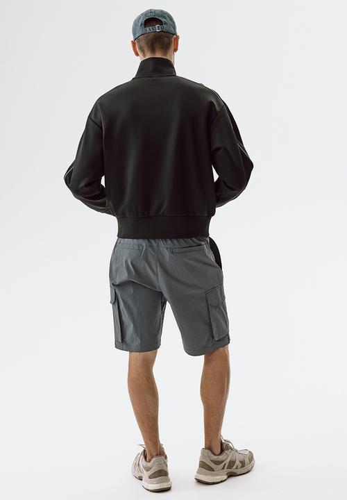 H&M - Regular fit cargo shorts - dark grey