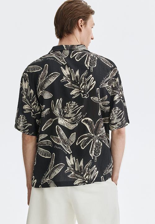 H&M - Relaxed fit resort shirt - black/patterned