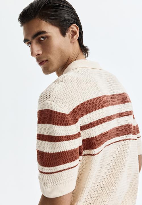 H&M - Regular fit pointelle-knit polo shirt - cream/colour block