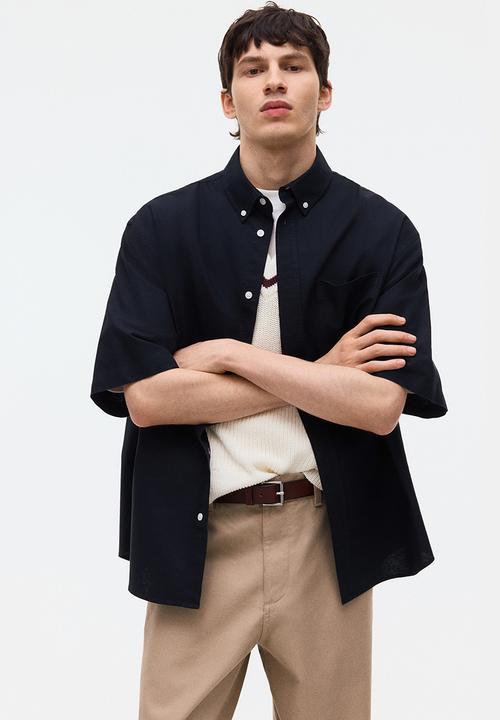 H&M - Relaxed fit short-sleeved oxford shirt - black