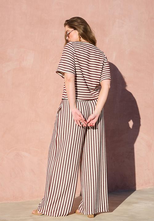 Me&B - Plus Knitted Stripe Tee - Choc/Milk