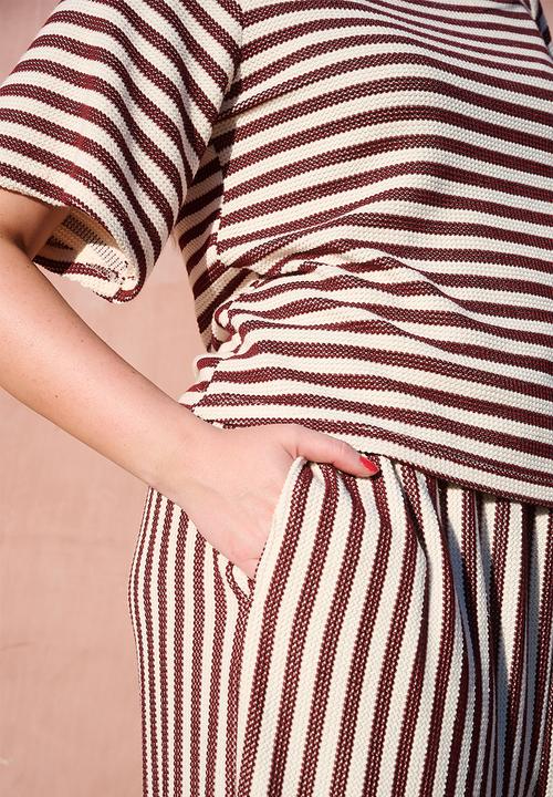 Me&B - Plus Knitted Stripe Tee - Choc/Milk