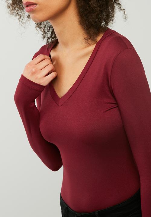 dailyfriday - Fitted v-neck top