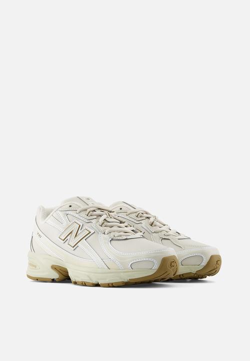 New Balance  - 740 Grade School