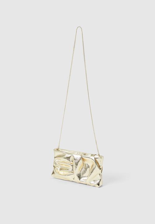 Forever New - Tully twist clutch in gold