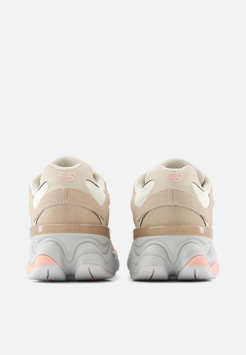 New Balance  - 9060 Grade School