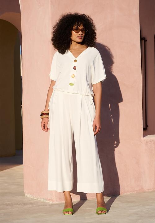 Me&B - Plus Perspex Button Detail Dolman Sleeve Top - Milk