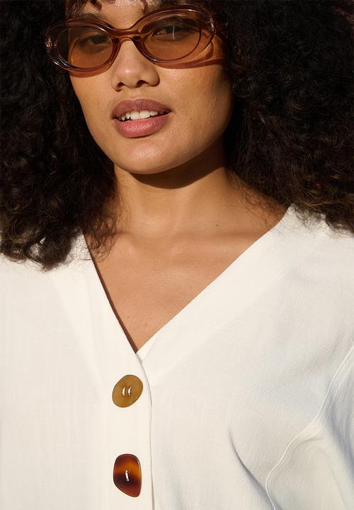 Me&B - Plus Perspex Button Detail Dolman Sleeve Top - Milk