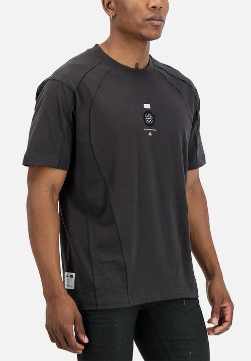 S.P.C.C - Recon Branik Tee  - Charcoal