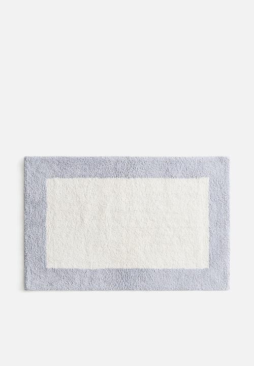 H&M - Tufted bath mat - light dusty blue