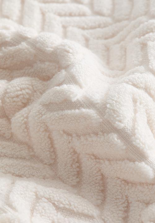 H&M - Textured bath towel - cream