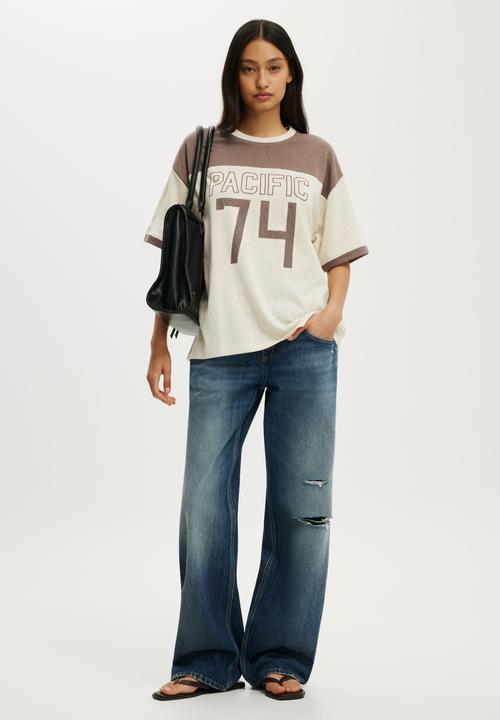 Cotton On - The Ringer Boxy Graphic Tee - Pacific 74/Oat Milk