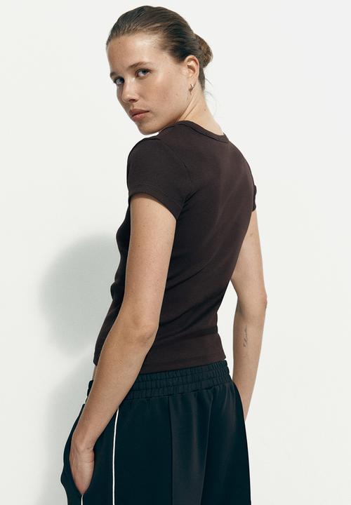 H&M - Ribbed scoop-neck T-shirt - dark brown