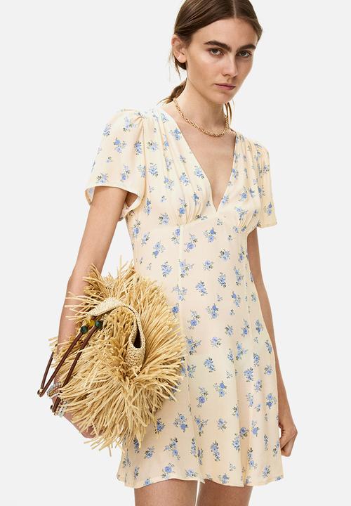 H&M - Flared-skirt viscose dress - light yellow/floral