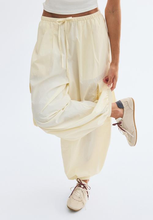 H&M - Balloon cargo trousers - light beige