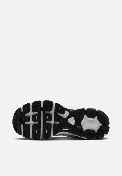 Nike - Nike air max moto 2k grade school - white/palest purple/black
