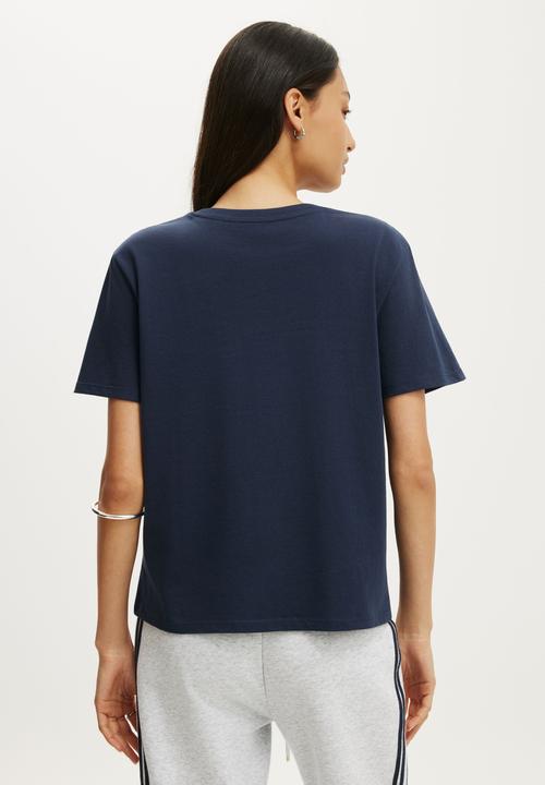 Cotton On - The Off Duty Graphic Tee - NYC Shadow Navy